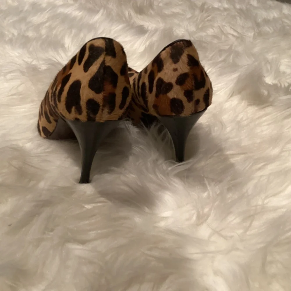 Via Spiga Leopard Women Heels, Size 8M, Color Multi Colored - Picture 5 of 5